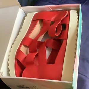 Dream pairs shoes: white, red and pewter